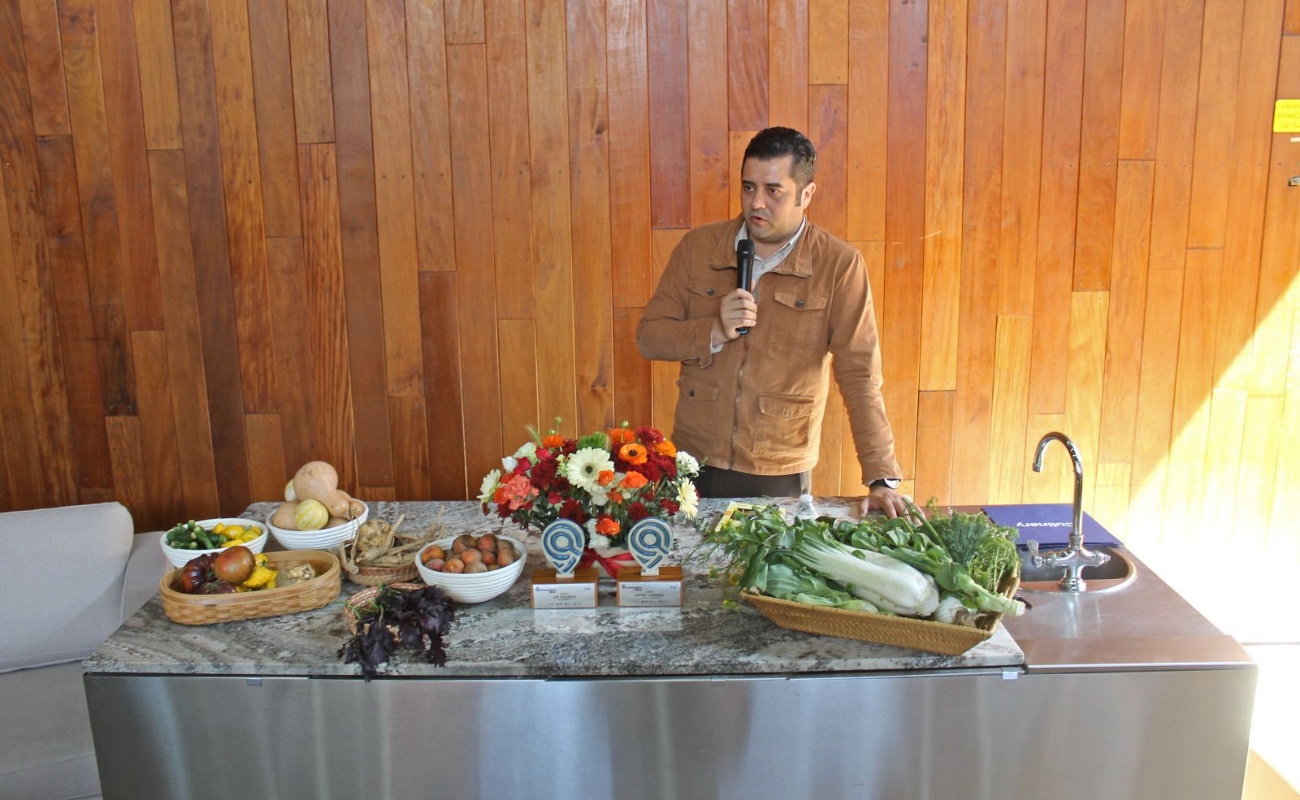 El encuentro reunió a figuras reconocidas de la industria gastronómica para dialogar con estudiantes.