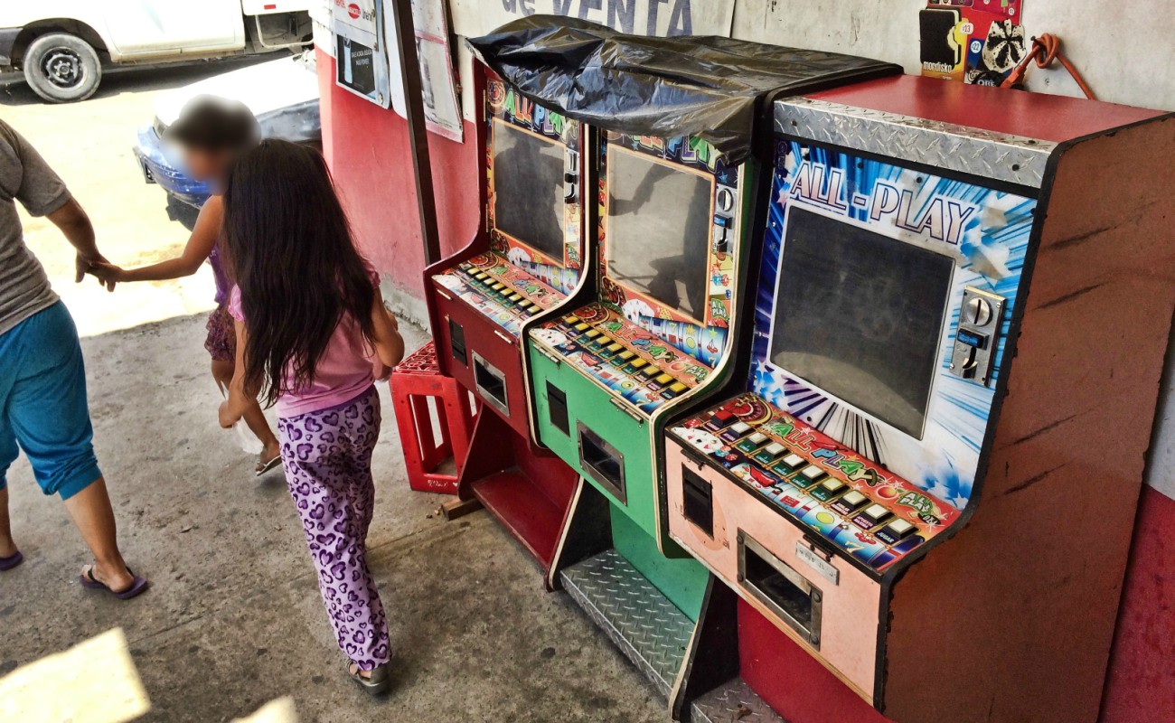 Niños tijuanense, "atrapados" en el negocio de las máquinas tragamonedas