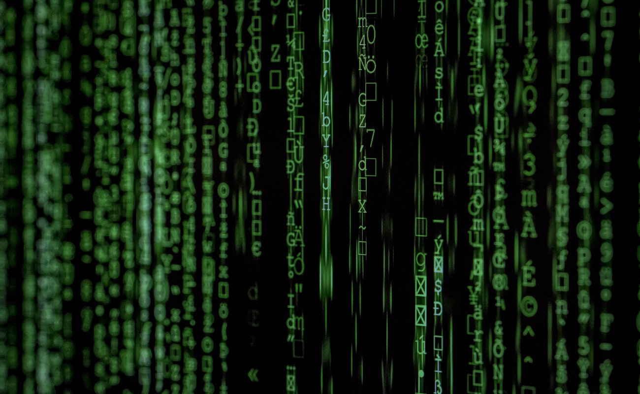 De acuerdo con datos de la empresa de ciberseguridad, seis de los 12 principales ataques se relacionaron con IoT, y cuatro de los principales seis estuvieron vinculados con cámaras de red habilitadas.