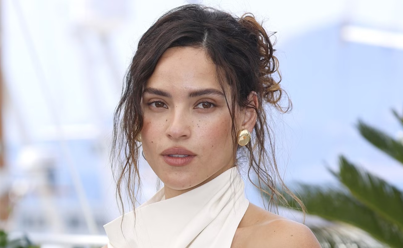 Adria Arjona se integra al nuevo universo DC en la secuela de Superman, apuntando a un papel clave en la evolución del personaje.