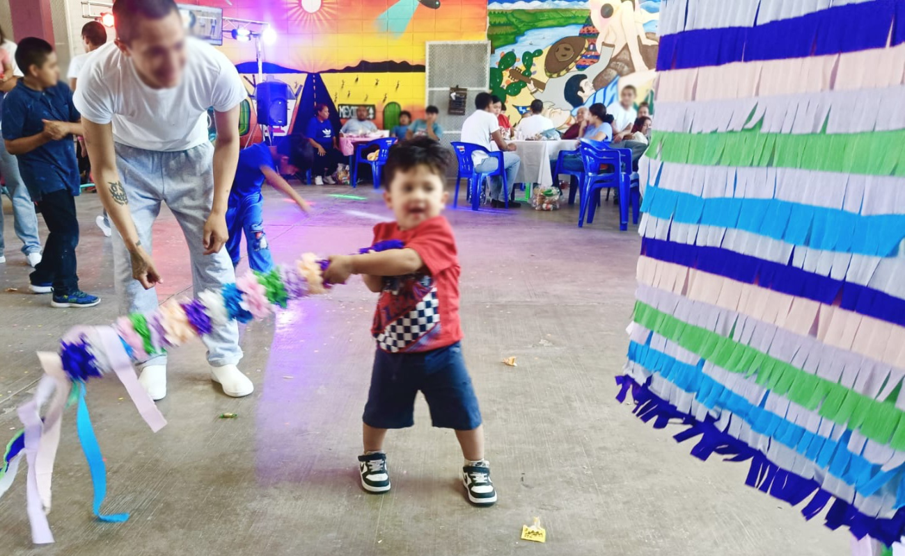 Celebra Centro de Internamiento para Adolescentes de Mexicali de sus jóvenes población interna