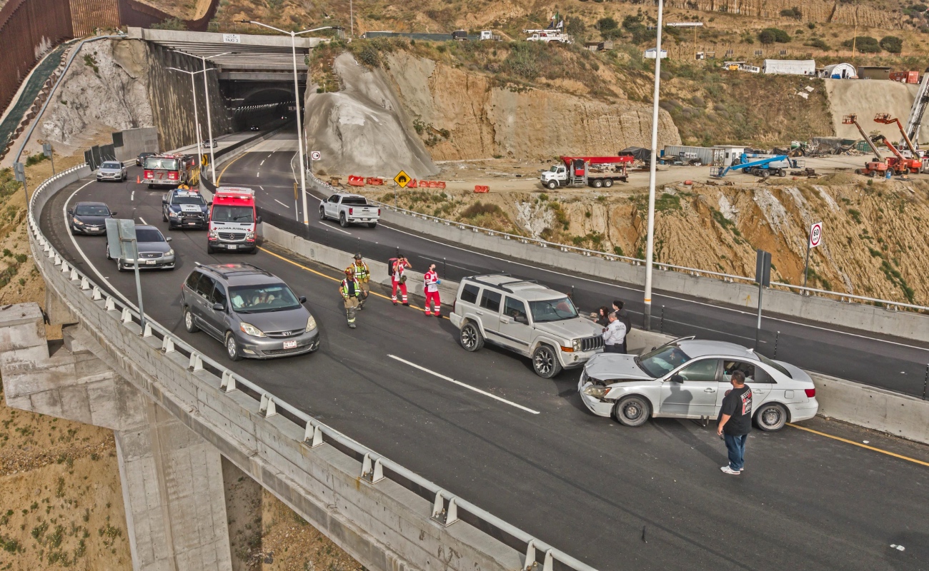 Choque en Viaducto Elevado deja una mujer lesionada