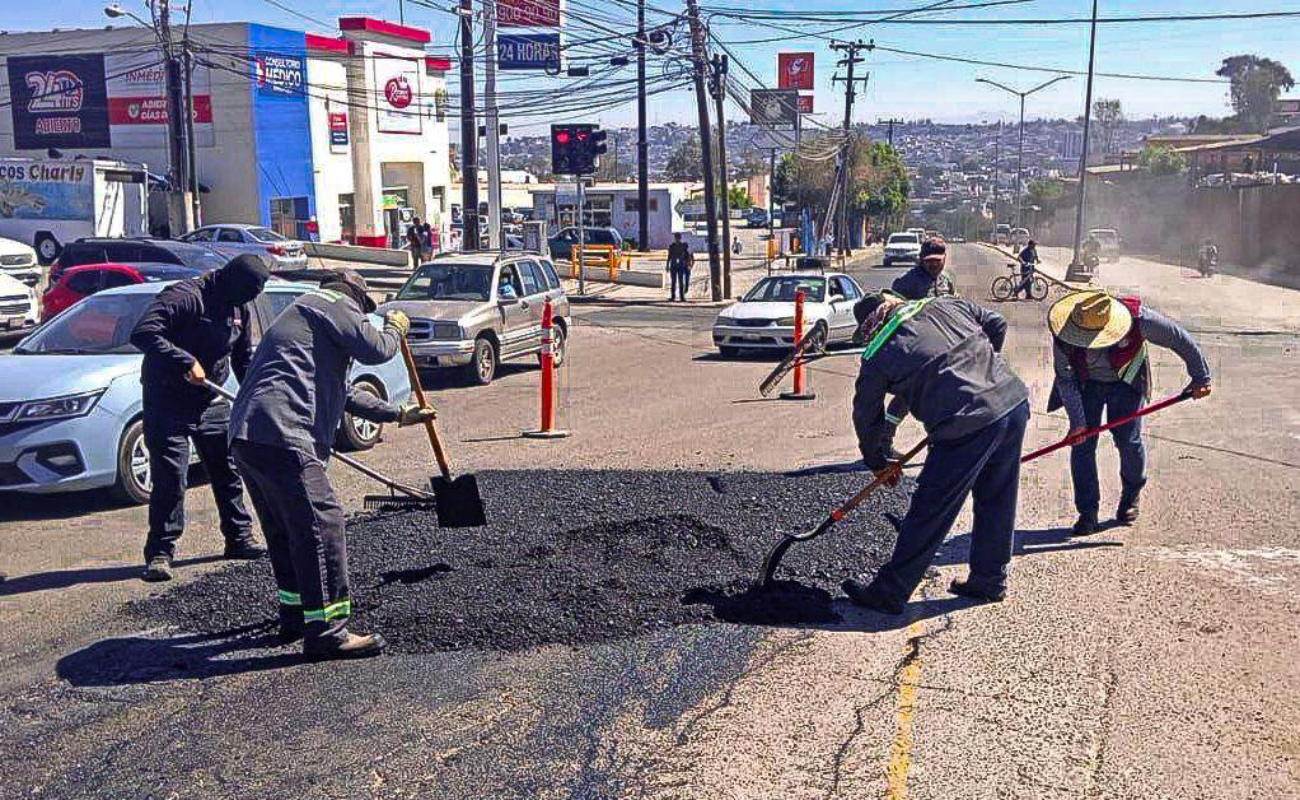 Benefician a cerca de 70 mil tijuanenses con trabajos de bacheo en distintas delegaciones