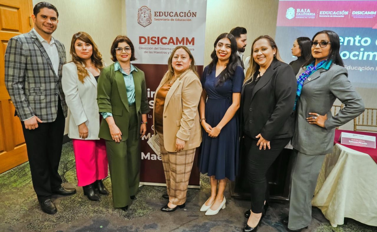 Reconocen excelencia docente de maestras del CECyTE BC con el premio a la Práctica Educativa