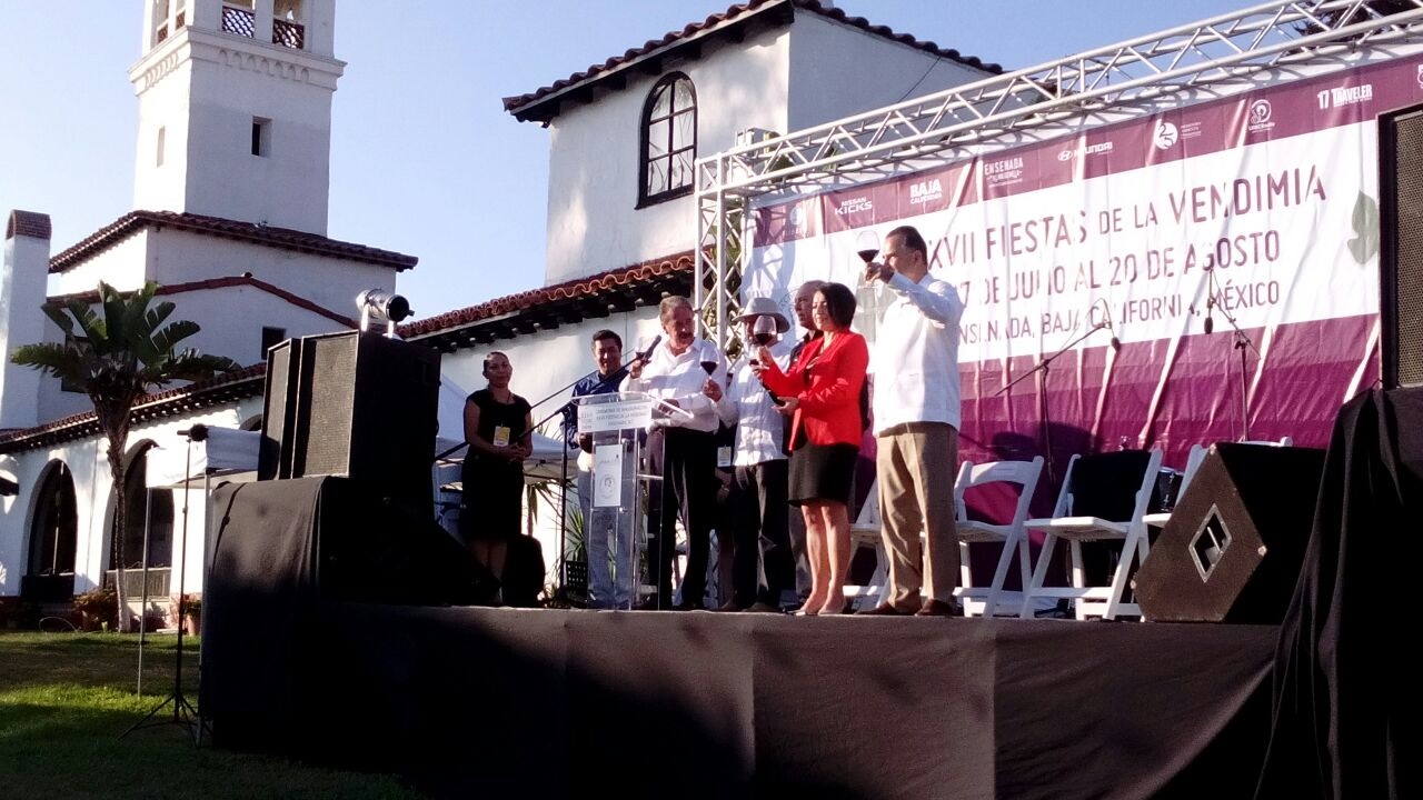 El Gobierno Municipal contempla el pago de derechos de poco más de 14 mil pesos para los food trucks.