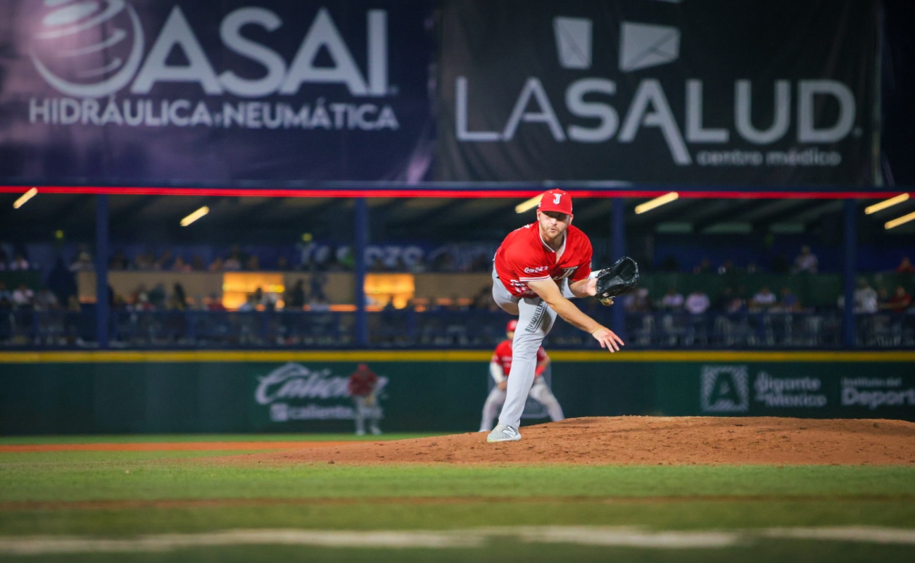Con un ataque de 15 imparables y par de cuadrangulares de Hernán Pérez, Toros empató la serie ante Rieleros.
