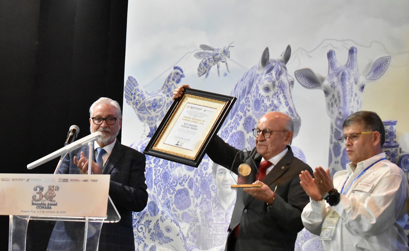 Entrega AGRICULTURA Premio Nacional de Sanidad Animal 2026 al veterinario Moisés Vargas Terán
