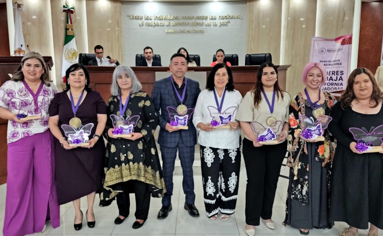 Honra Congreso a mujeres destacadas en el “Muro en honor de las mujeres de Baja California”