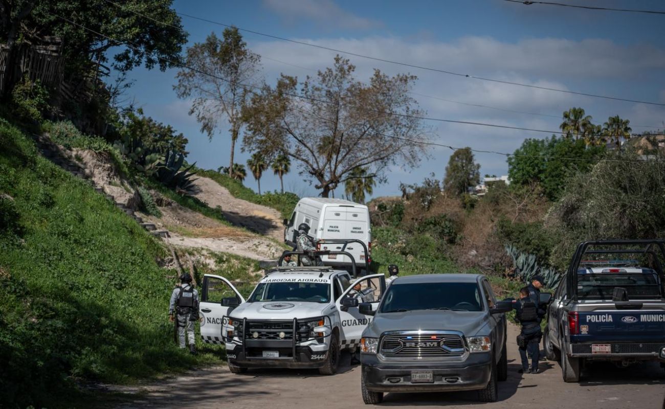 Localizan a un hombre y una mujer sin vida en colonia Internacional