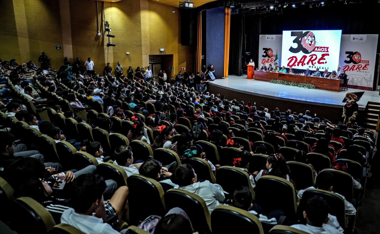 Tres décadas transformando vidas; celebran 30 años de D.A.R.E. Mexicali