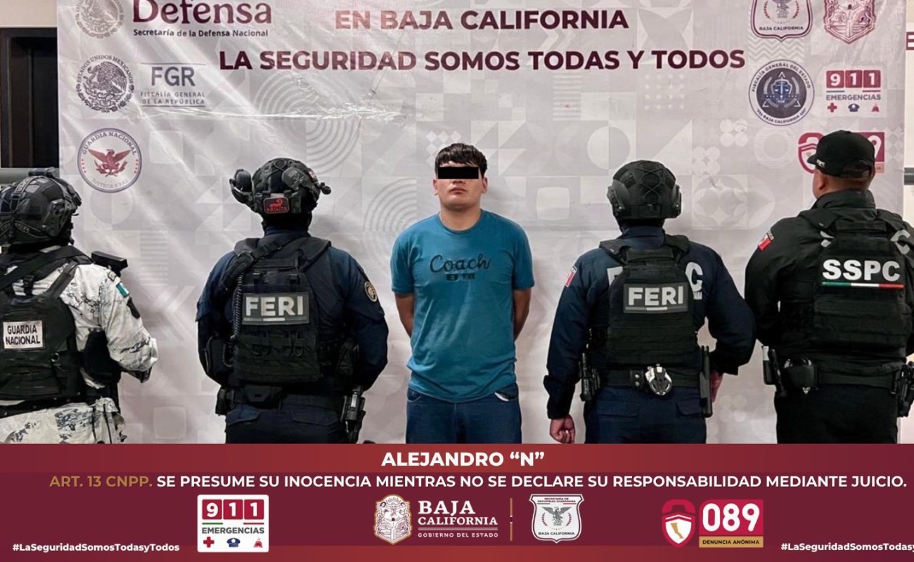 Cuenta con un mandato judicial en su contra girado el 23 de julio de 2025.