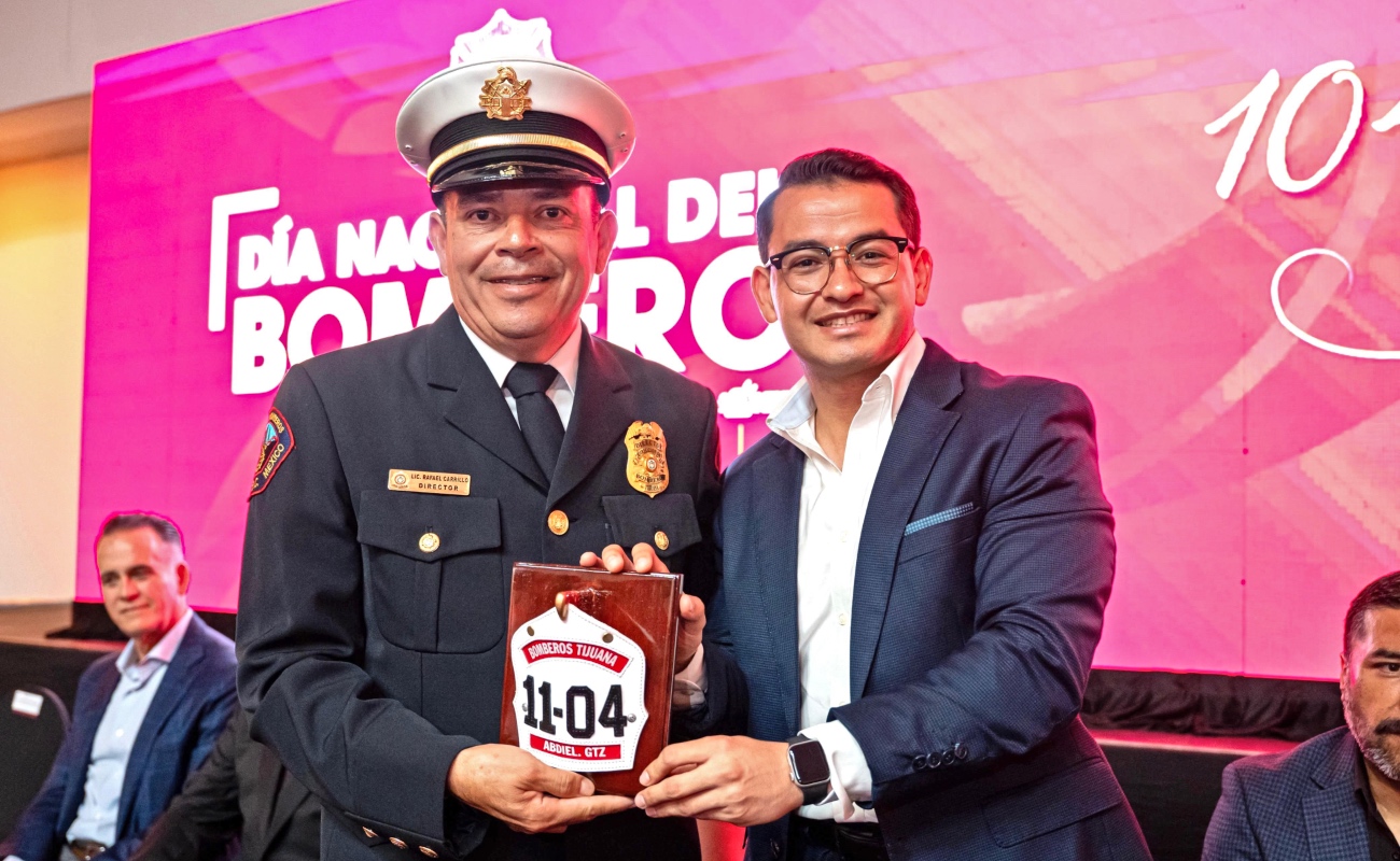 Reconoce Gobierno Municipal al heroico cuerpo de Bomberos Tijuana