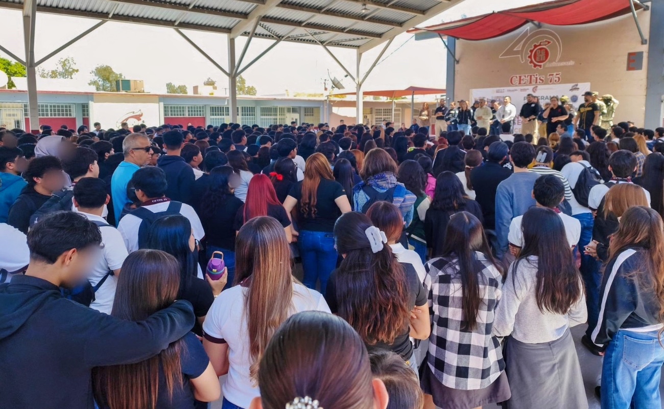 Fuerzas de seguridad preventivas y autoridades educativas trabajan bajo una misma ruta de protección estudiantil.