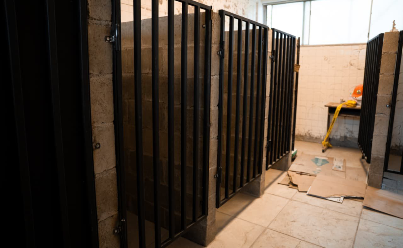 Construye Gobierno de Ensenada módulo de sanitarios en secundaria No. 9 Mariano Sánchez