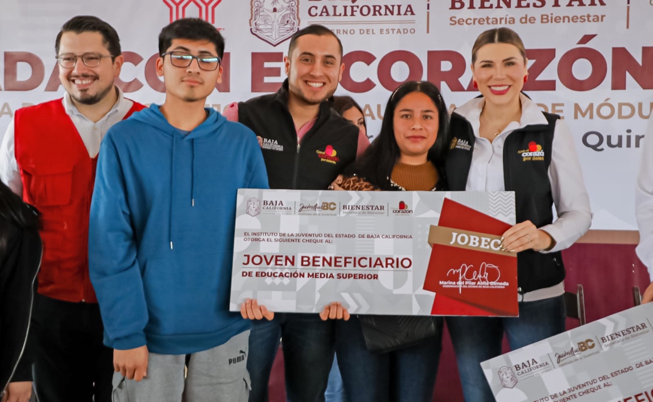 Impulsa Gobernadora Marina del Pilar el futuro de estudiantes de preparatoria y universidad con nueva convocatoria de la beca “JOBEC”