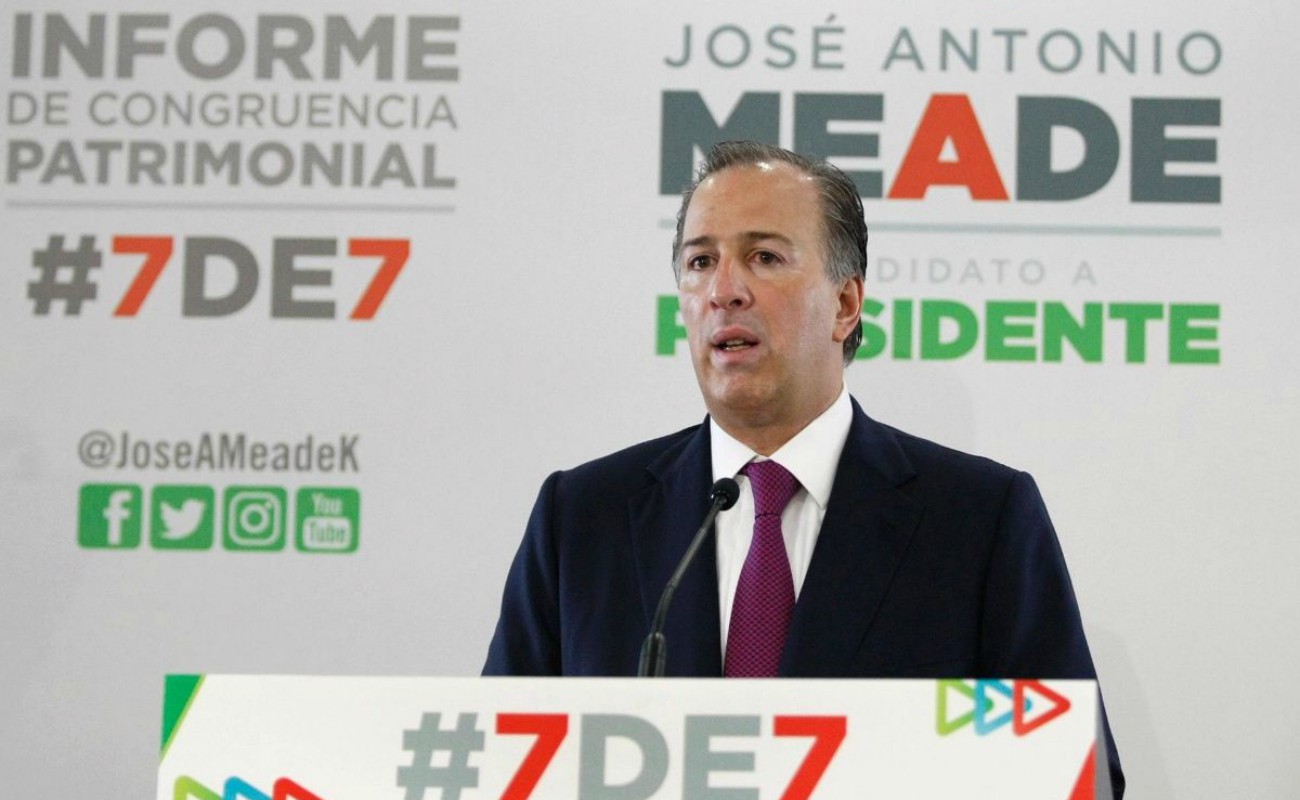 José Antonio Meade, presentó hoy su declaración 3de3 junto a cuatro certificaciones; con esto retó a sus rivales a someterse al mismo proceso.
