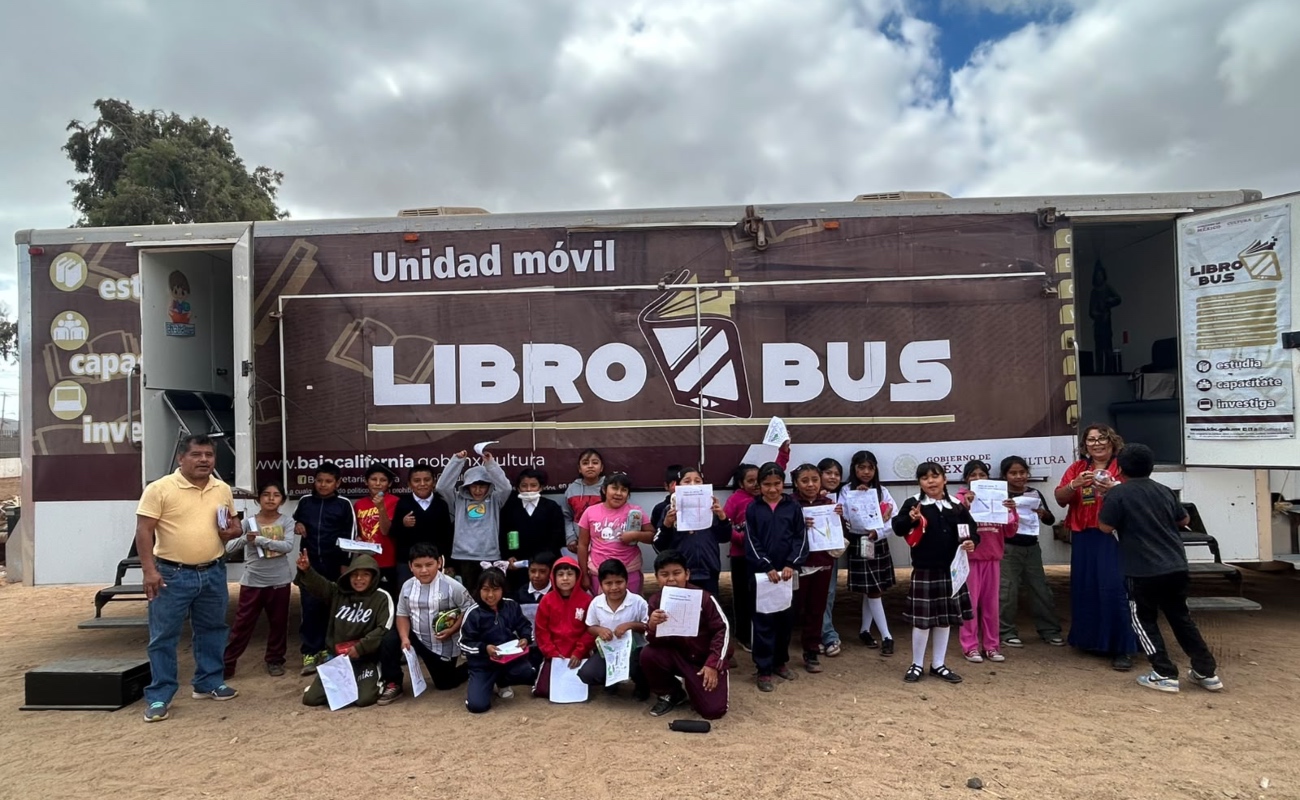 Regresa el Librobús a las escuelas del Valle de San Quintín
