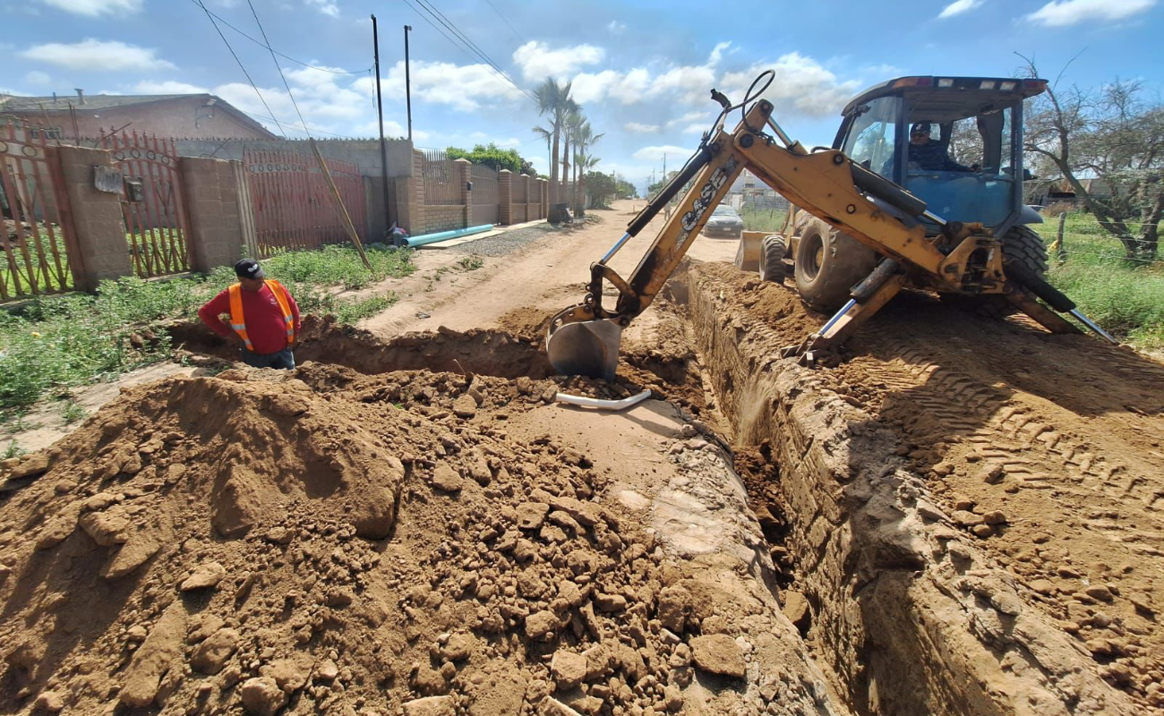 Fortalecen red hídrica y sanitaria en distintas colonias de Ensenada