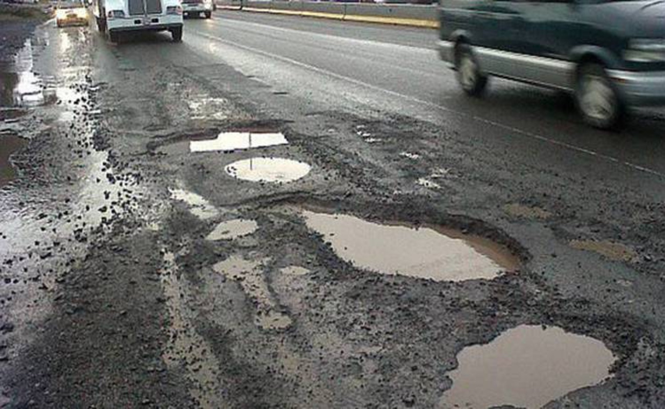 Proponen reforma para que el estado responda por daños causados por baches