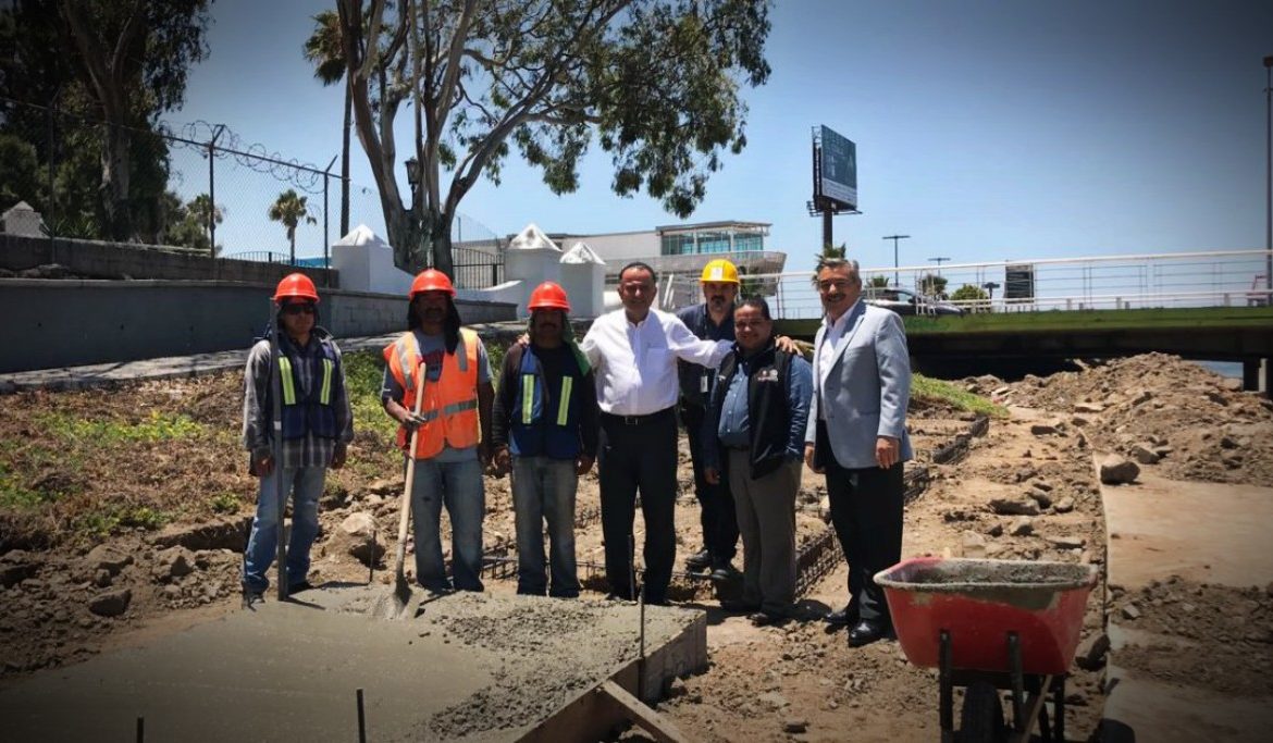 Incumplen contratos de obras en el Riviera, meses de retraso