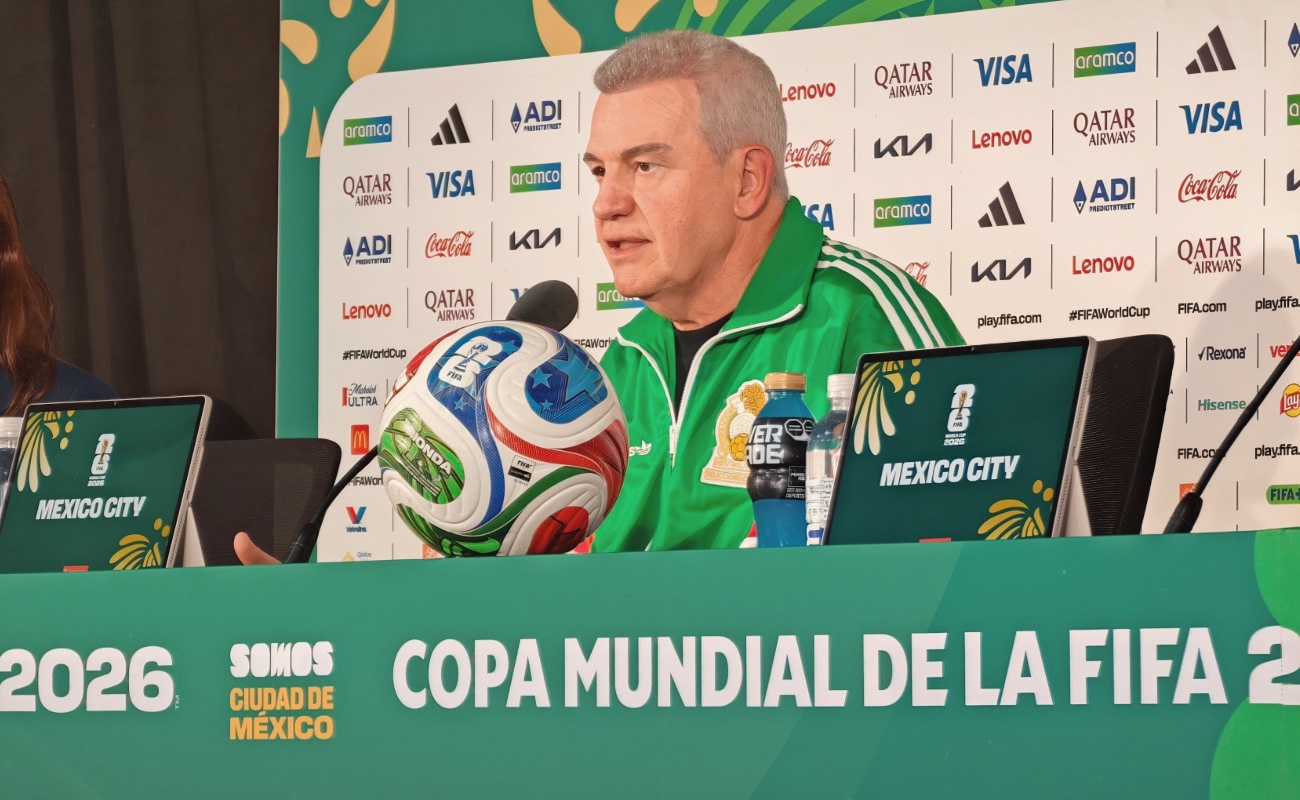 "El Vasco" en conferencia de prensa. (Foto: Manuel R. Medina).