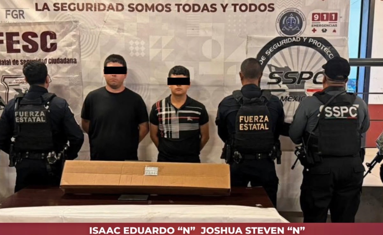 Se les aseguró un arma de fuego y un vehículo Audi A4 con reporte de robo.