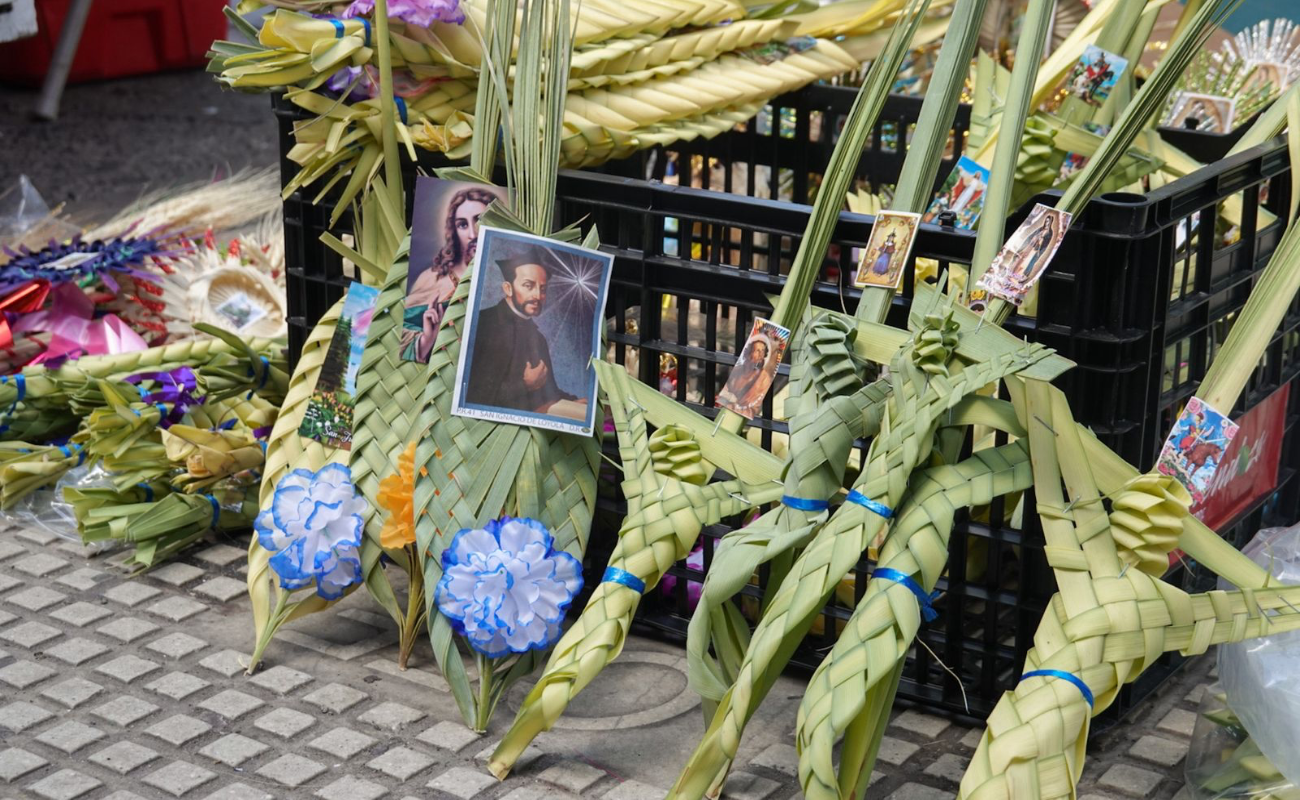 Gran afluencia de fieles en el Santuario de la Virgen de Guadalupe por Domingo de Ramos en Tijuana