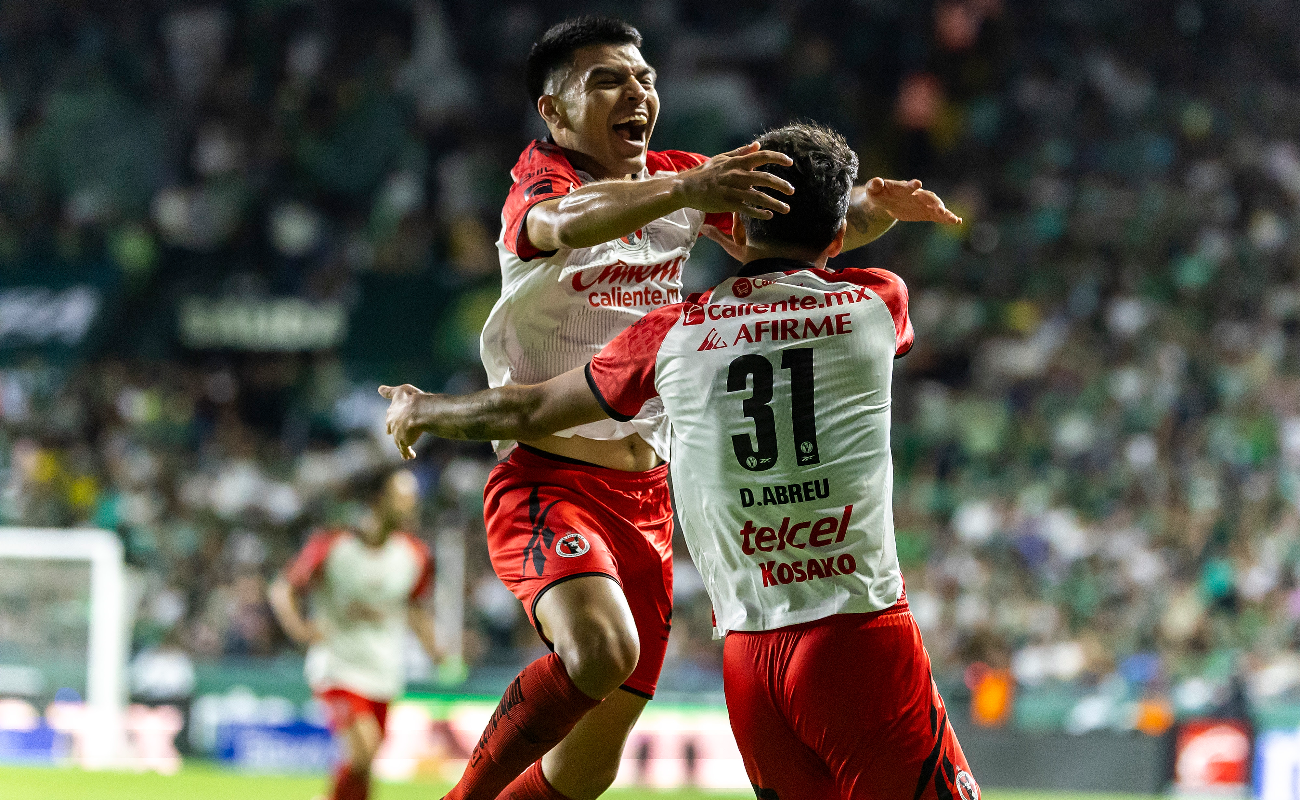 Con doblete de Kevin Castañeda y un tanto de Diego Abreu, la jauría muerde al León.