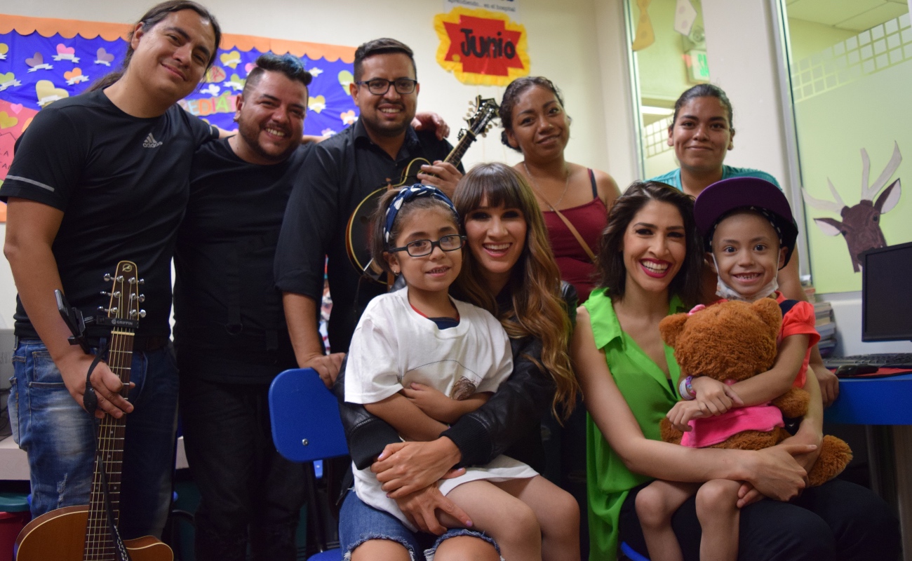 En una visita sorpresa, las artistas acudieron a cumplir el sueño de su pequeña admiradora