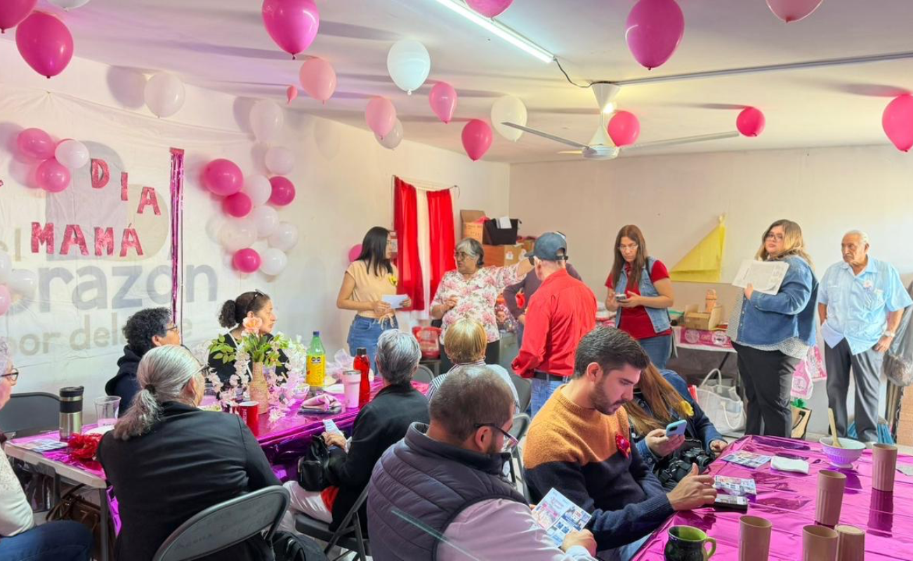 Se brindó capacitación digital, apoyo en trámites de movilidad y atención directa a personas adultas mayores.
