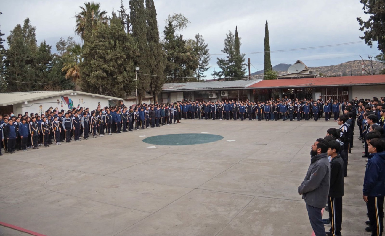 La escuela recibió un reconocimiento por unirse al programa Escuelas Verdes.