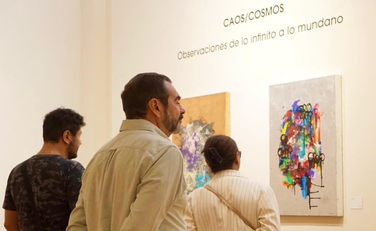 La artista tijuanense Nuria Pujol-Caire, presenta su obra en la Casa de la Cultura Tijuana.