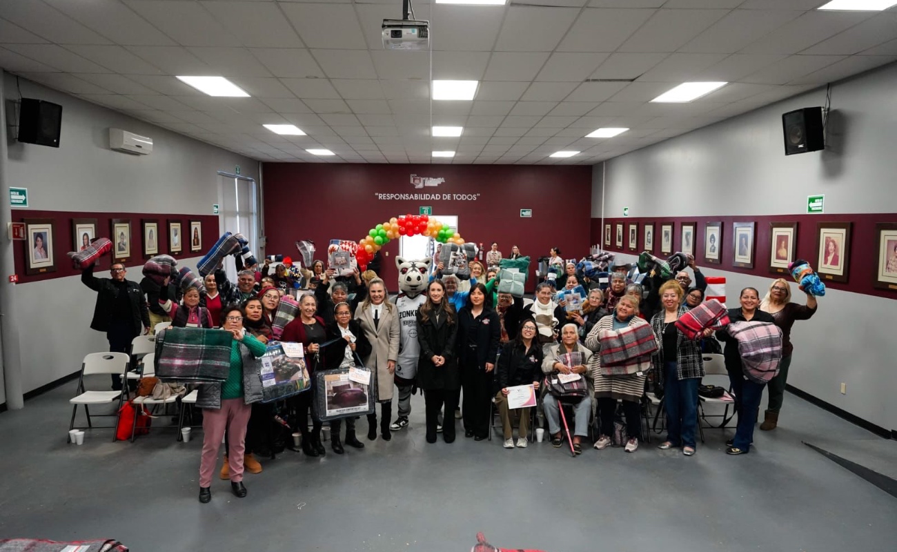 Zonkeys entregó cobijas al DIF Tijuana, resultado del Torneo Navideño de su Club Deportivo.
