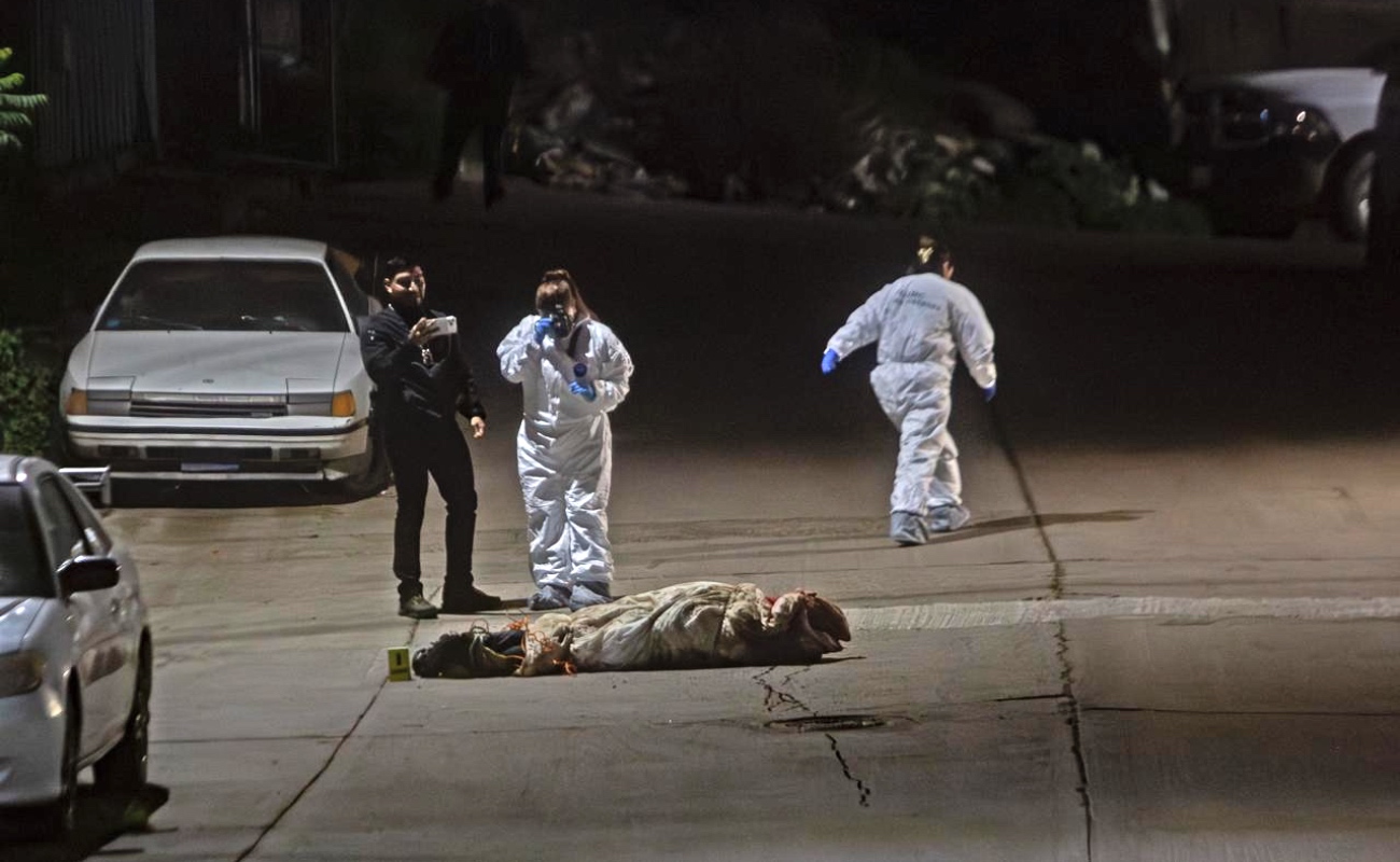 Abandonan cuerpo envuelto en cobija en la colonia Herrera