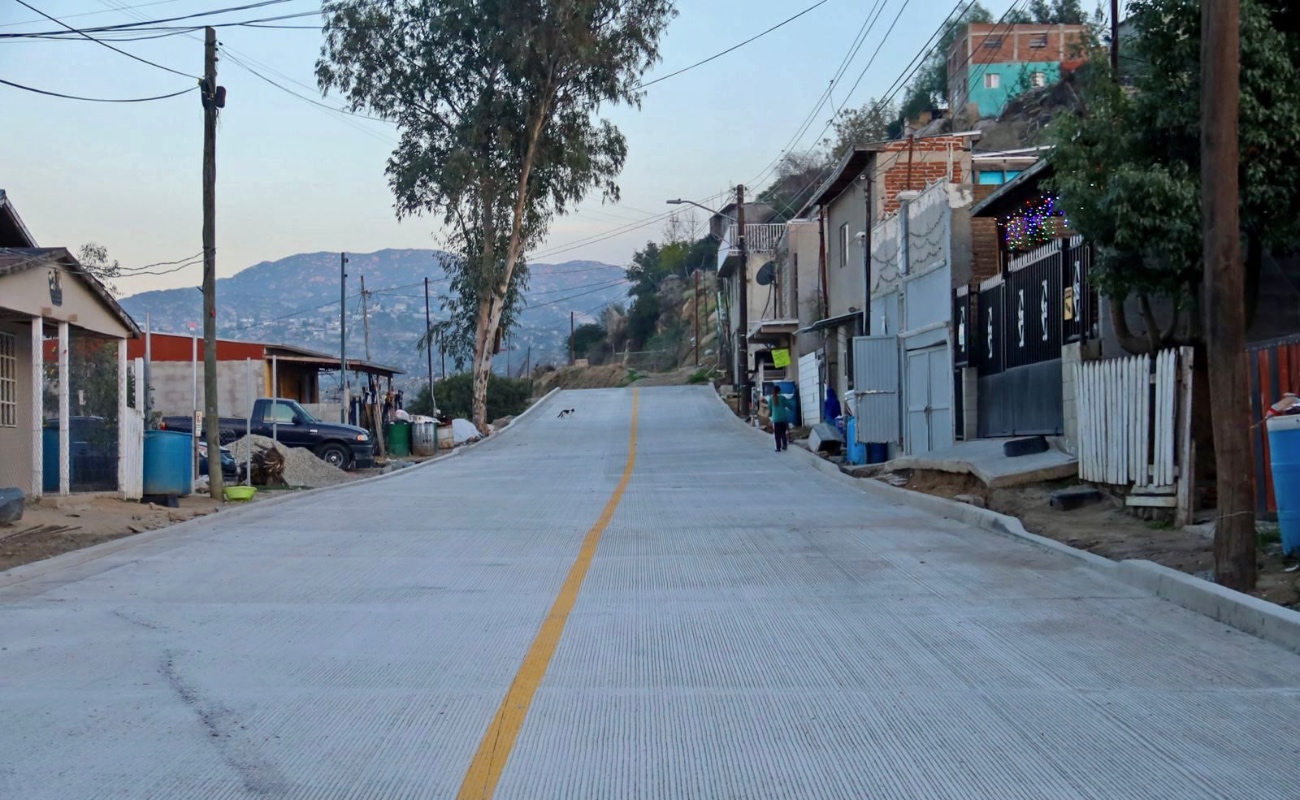 Concluye pavimentación de calle en la colonia Colosio