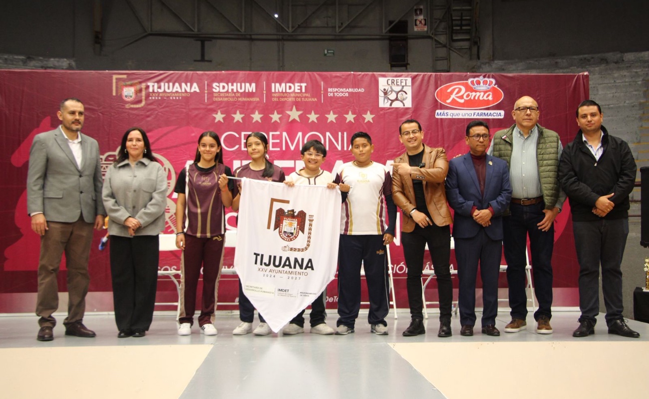 Abanderan a Delegación Tijuana rumbo a la etapa Estatal de los Juegos Escolares 2026