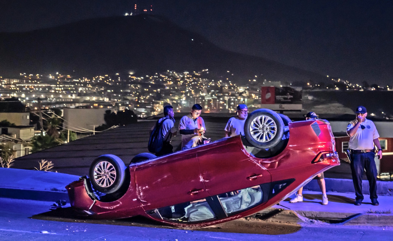 El conductor salió herido pero sin requerir traslado hospitalario.