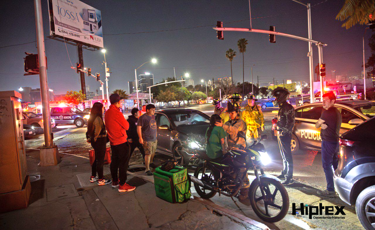 Choque vehicular en Zona Río; sin lesionados graves