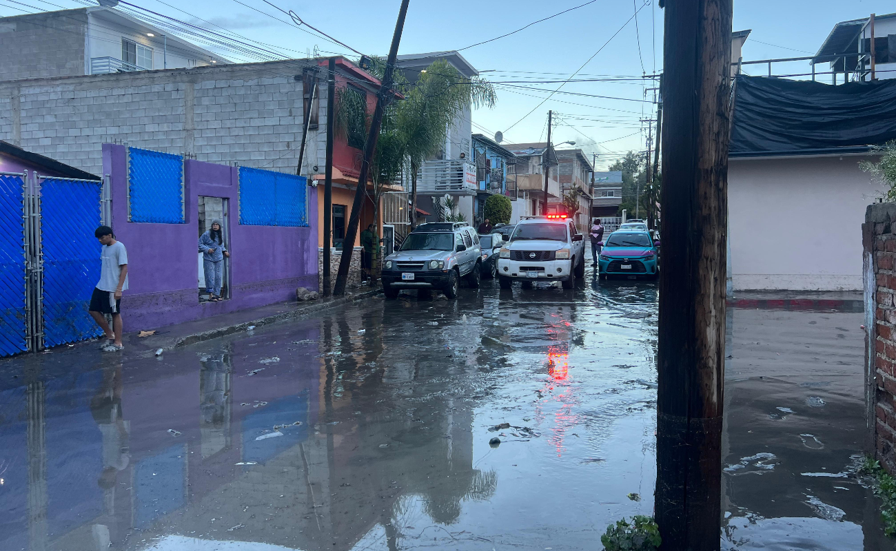 Atiende Gobierno de Tijuana incidentes ocasionados por las lluvias en la región
