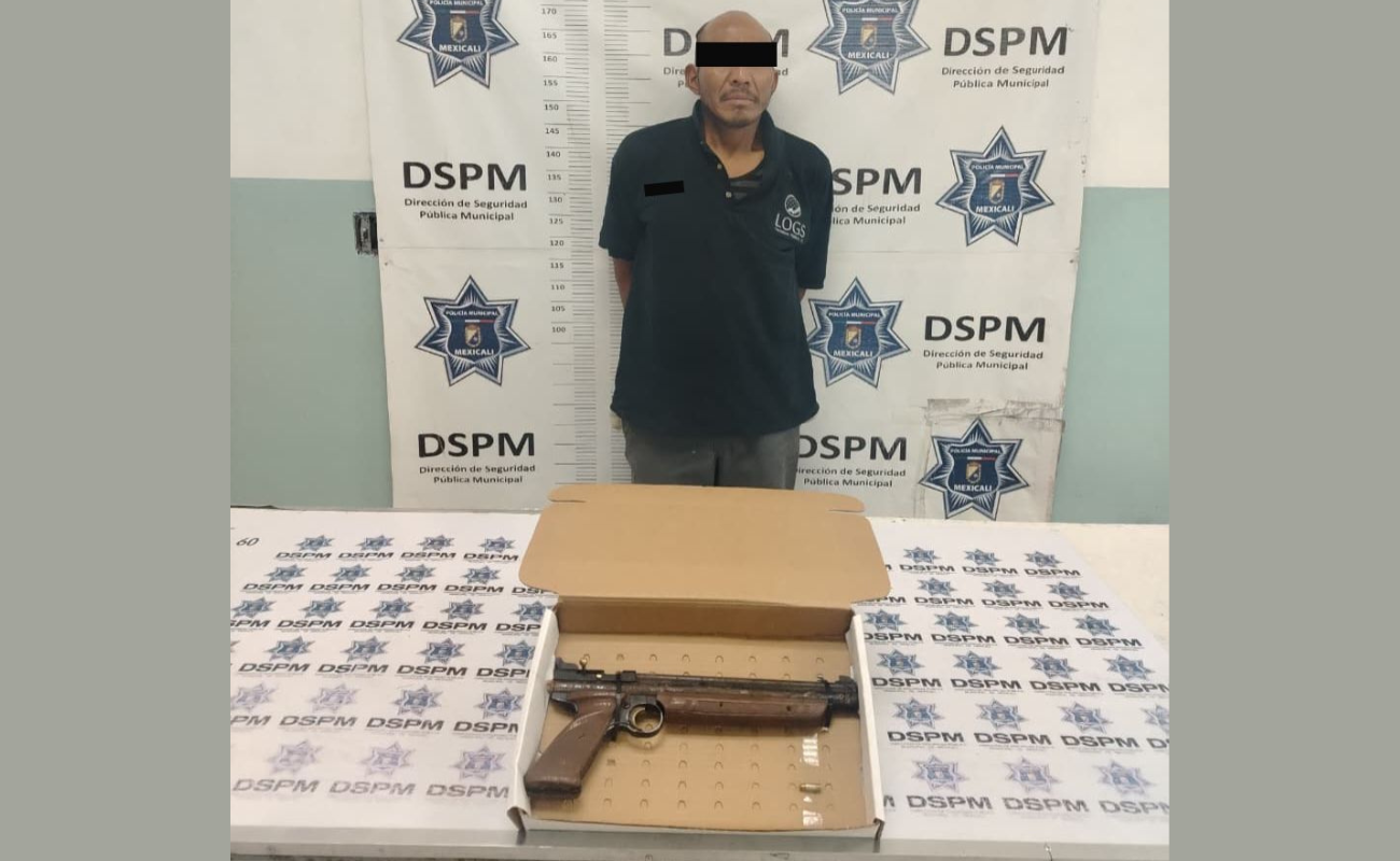 Policías Municipales detienen a hombre armado en Villas del Sol