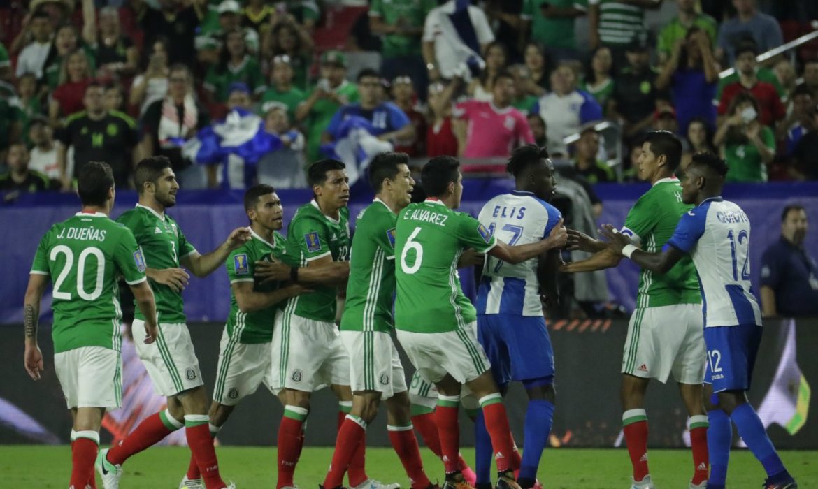 Sin convencer, México gana a Honduras