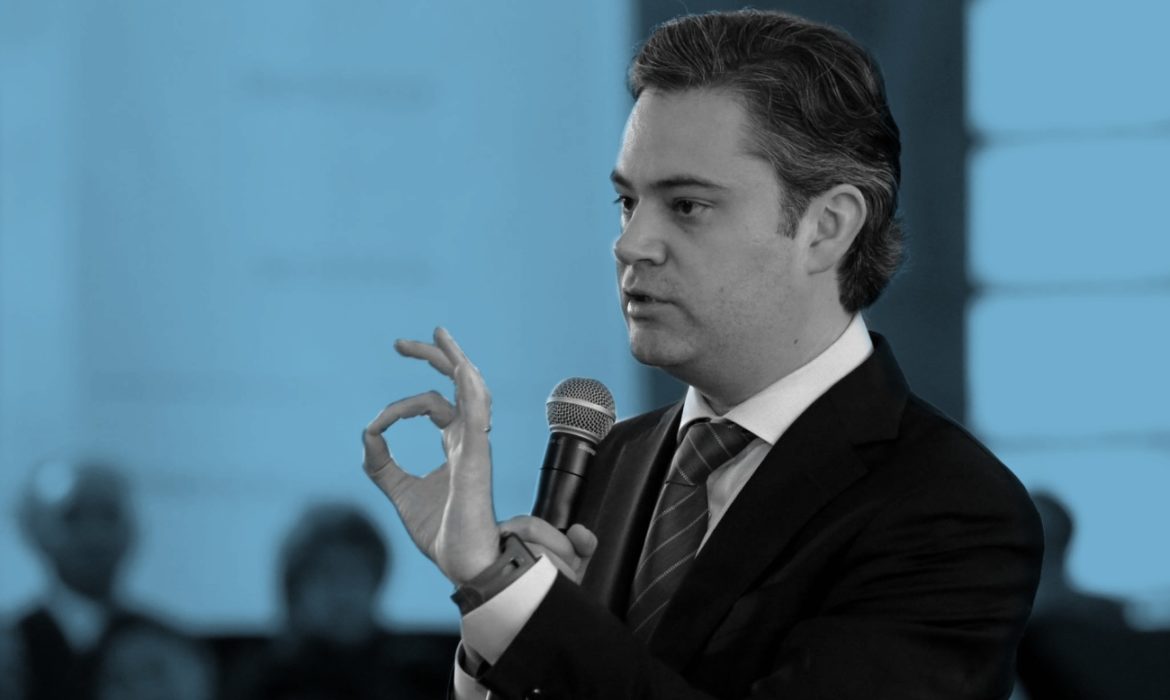 Gobiernos del PAN dejaron en abandono la educación: Nuño