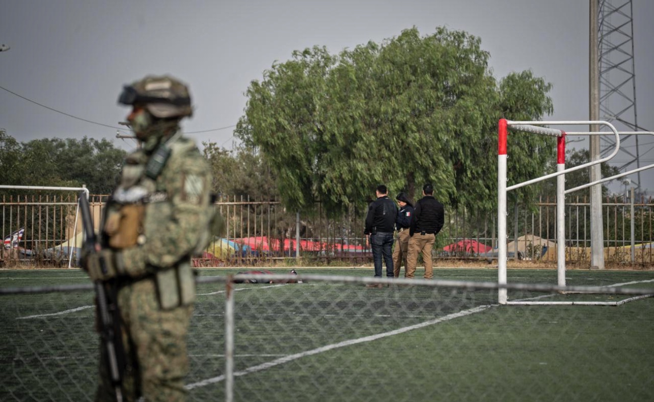 Ejecutan a hombre en cancha de futbol en la Unidad Deportiva Salvatierra