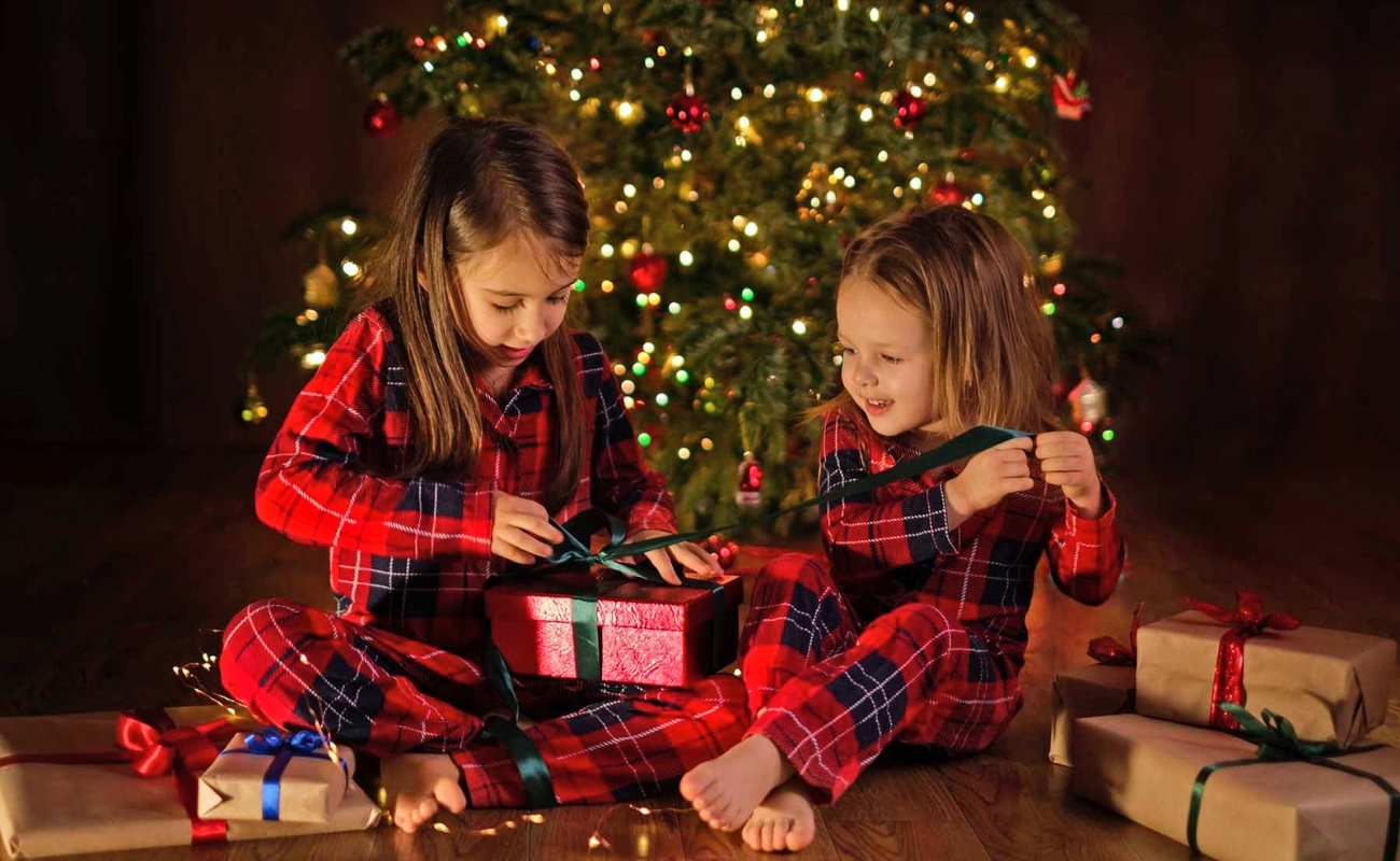 Enseña a los niños el auténtico valor de los regalos de Navidad