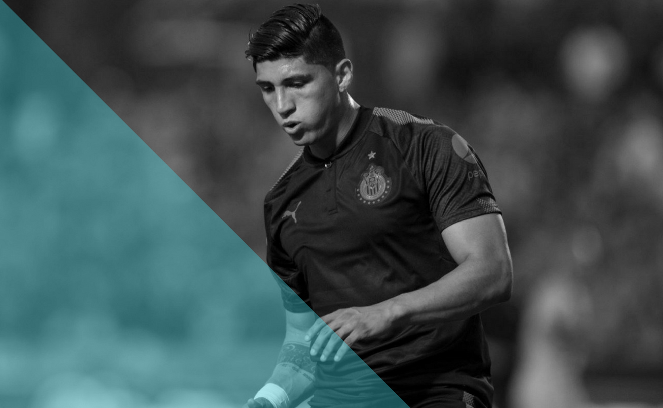 Sufre Alan Pulido aparatoso accidente de auto