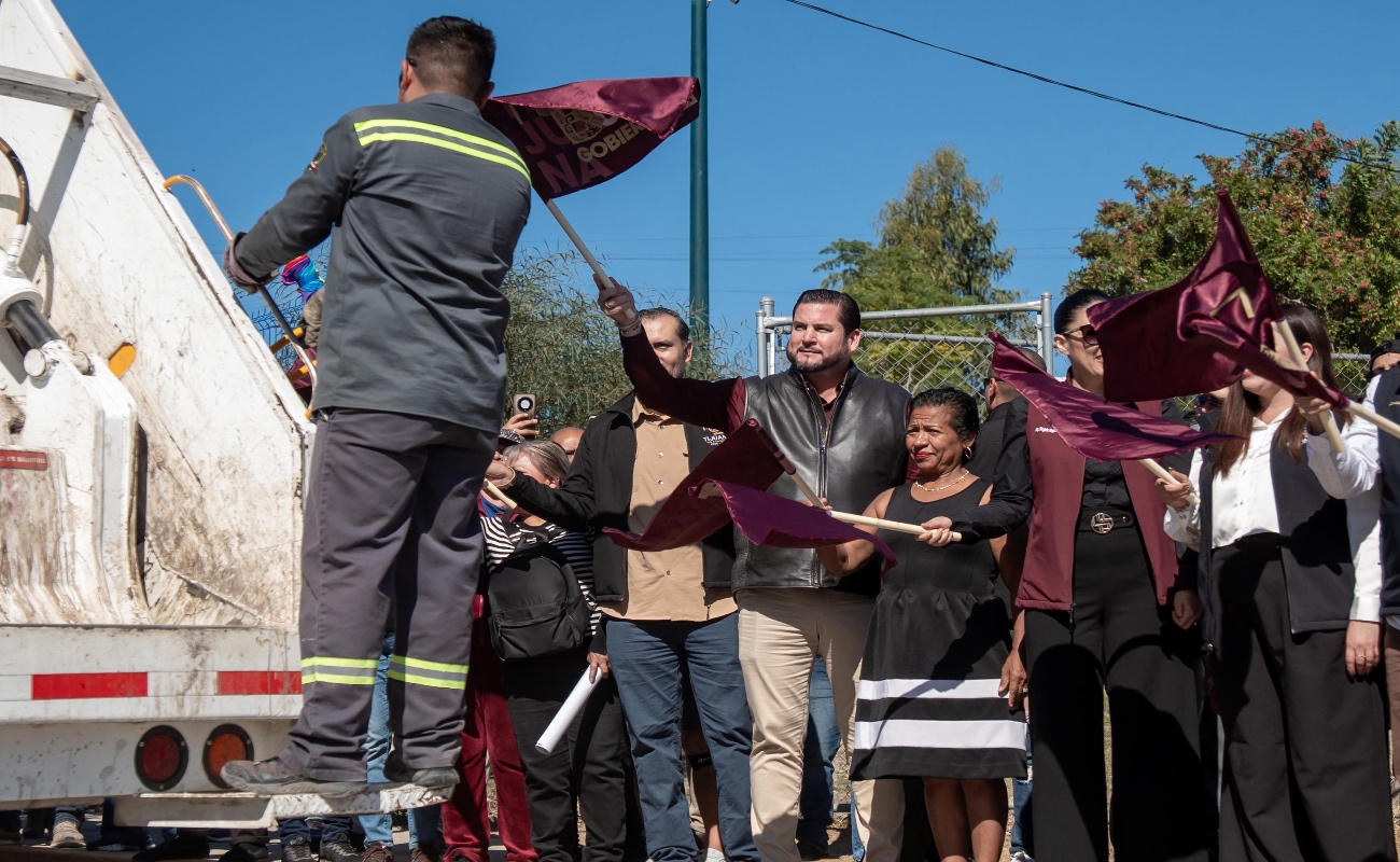 Da Ismael Burgueño Ruiz arranque formal a siete nuevas rutas de recolección de basura en Paseos del Florido
