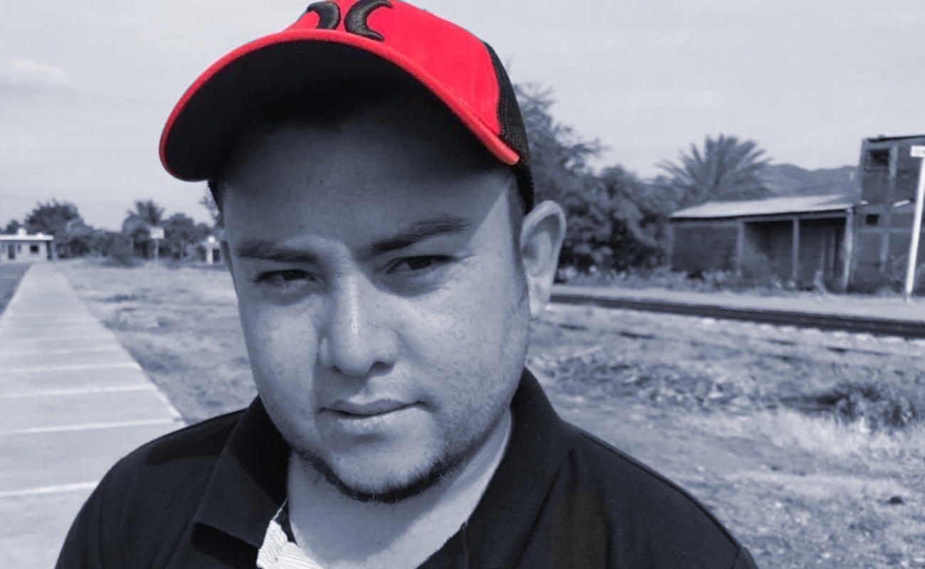 El alcalde de Armería, Salvador Bueno Arceo, fue denunciado por su esposa por agredirla.
