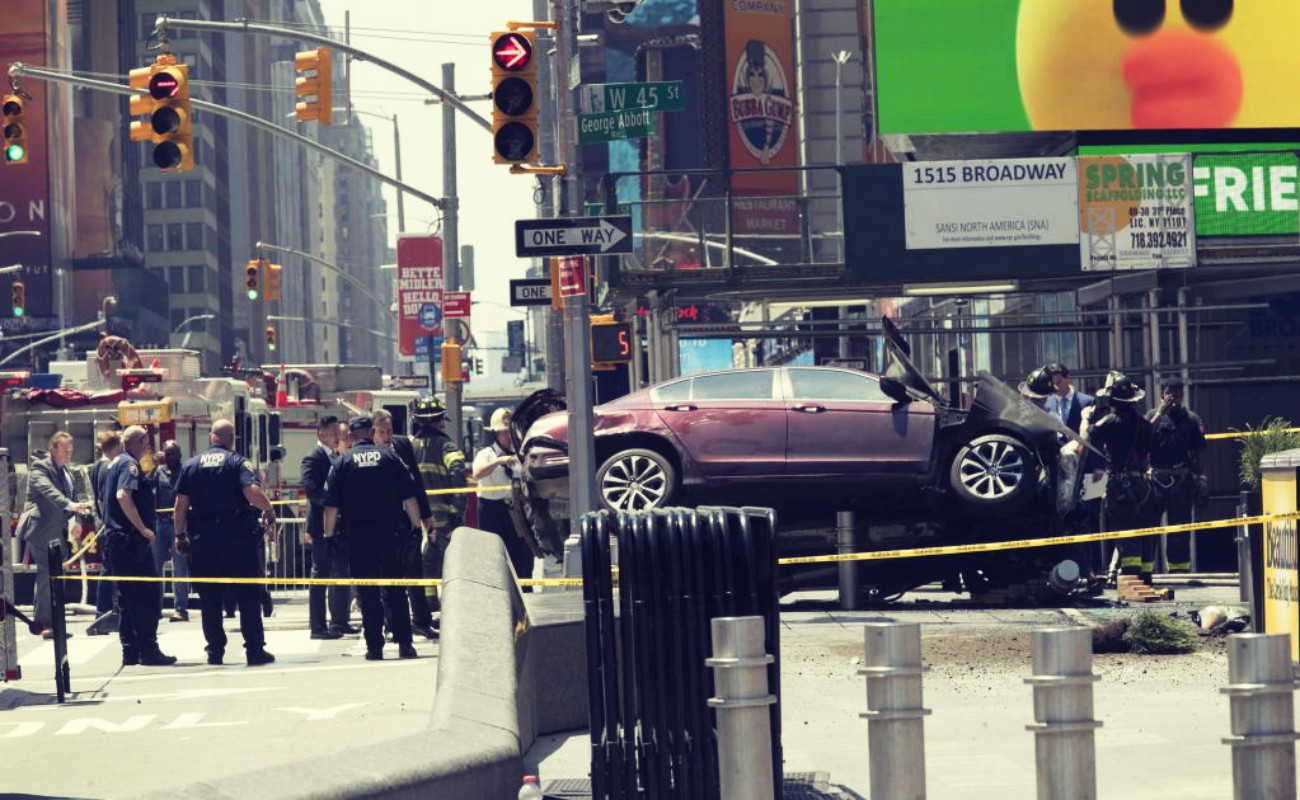 En lo que se presume un incidente deliberado, seis personas murieron al ser atropellas en Nueva York esta tarde.