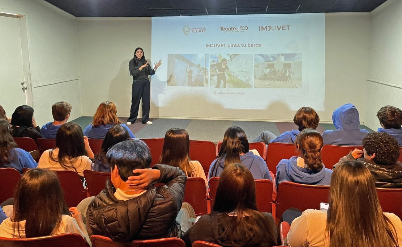 IMJUVET fortaleció su acercamiento con jóvenes de CENYCA Universidad, presentando programas y talleres para su desarrollo integral.