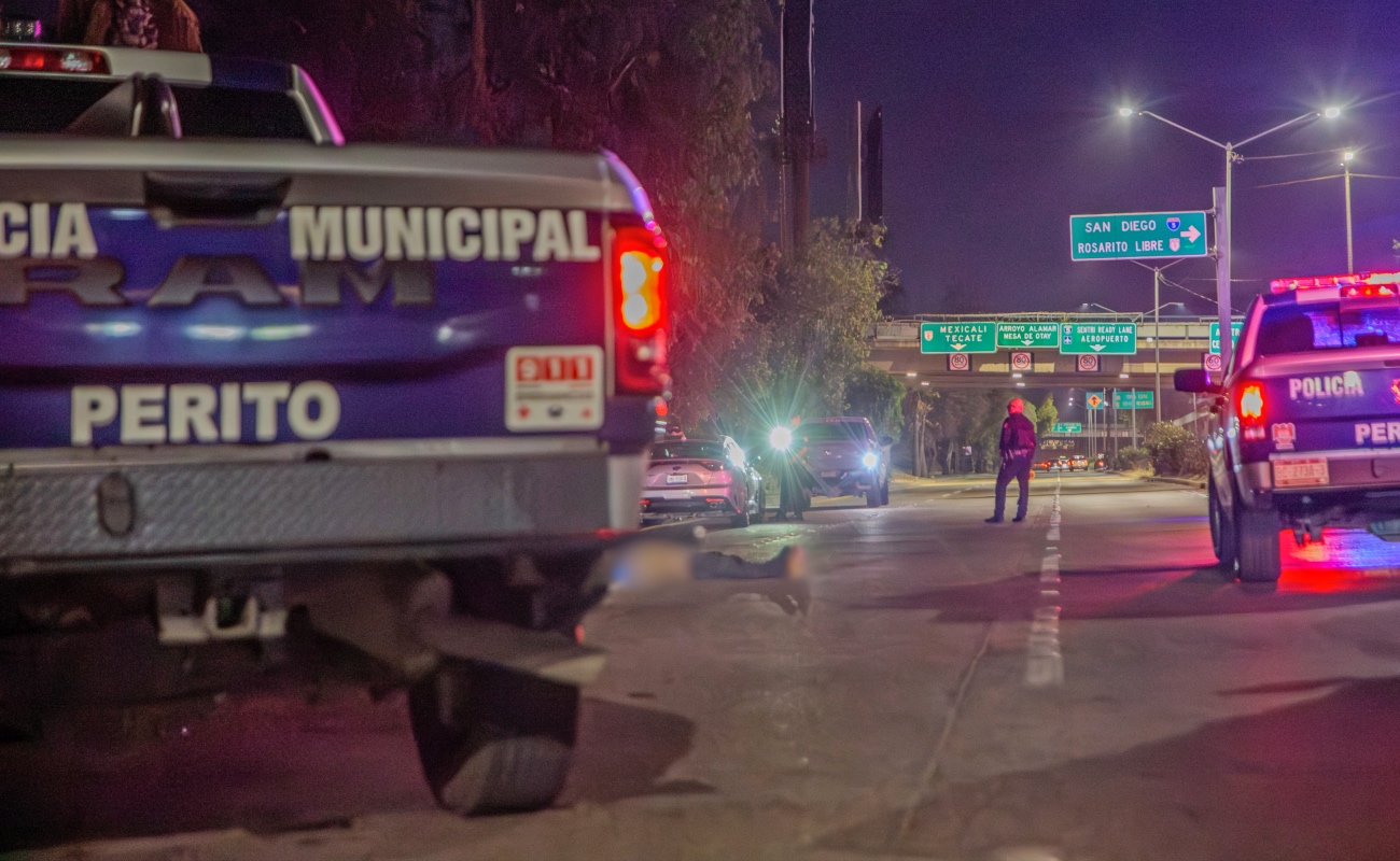 Hombre muere atropellado al intentar cruzar la Vía Rápida Poniente, a la altura del CECUT